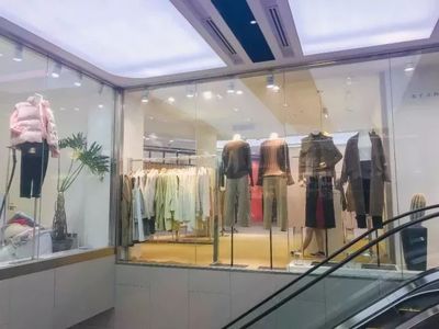 揭秘！廣州隱匿的衣服批發(fā)市場，花最少的錢買到高檔次的韓國設(shè)計(jì)衣服